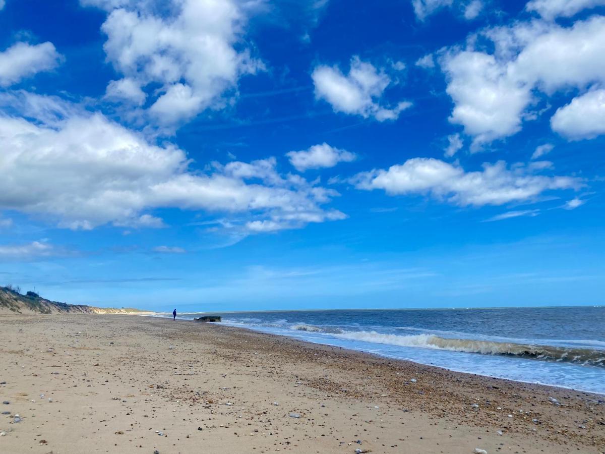 Quiet And Comfy 2- Bedroom Chalet, Walk To The Beach, Norfolk * Great Yarmouth
