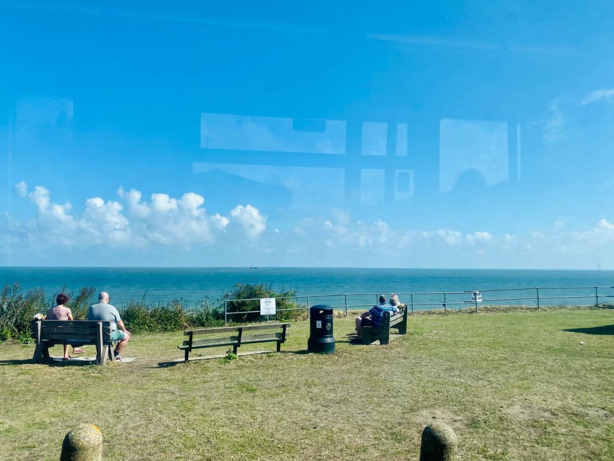 Holiday home Quiet And Comfy 2- Bedroom Chalet, Walk To The Beach, Norfolk